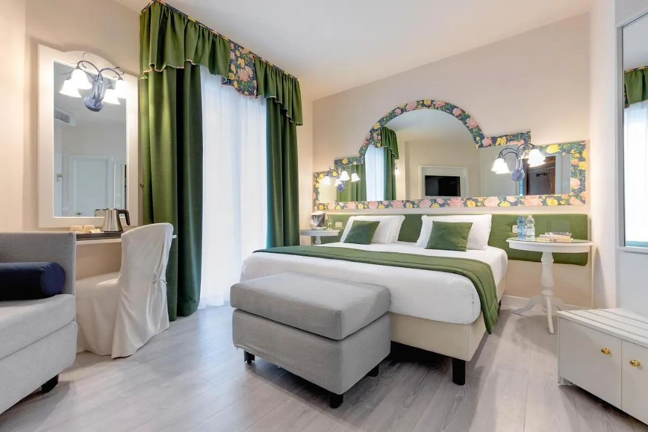 Hotel Cavalieri Palace & Suites ليدو دي يسولو