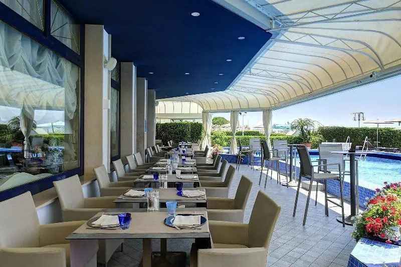 Hotel Cavalieri Palace & Suites ليدو دي يسولو
