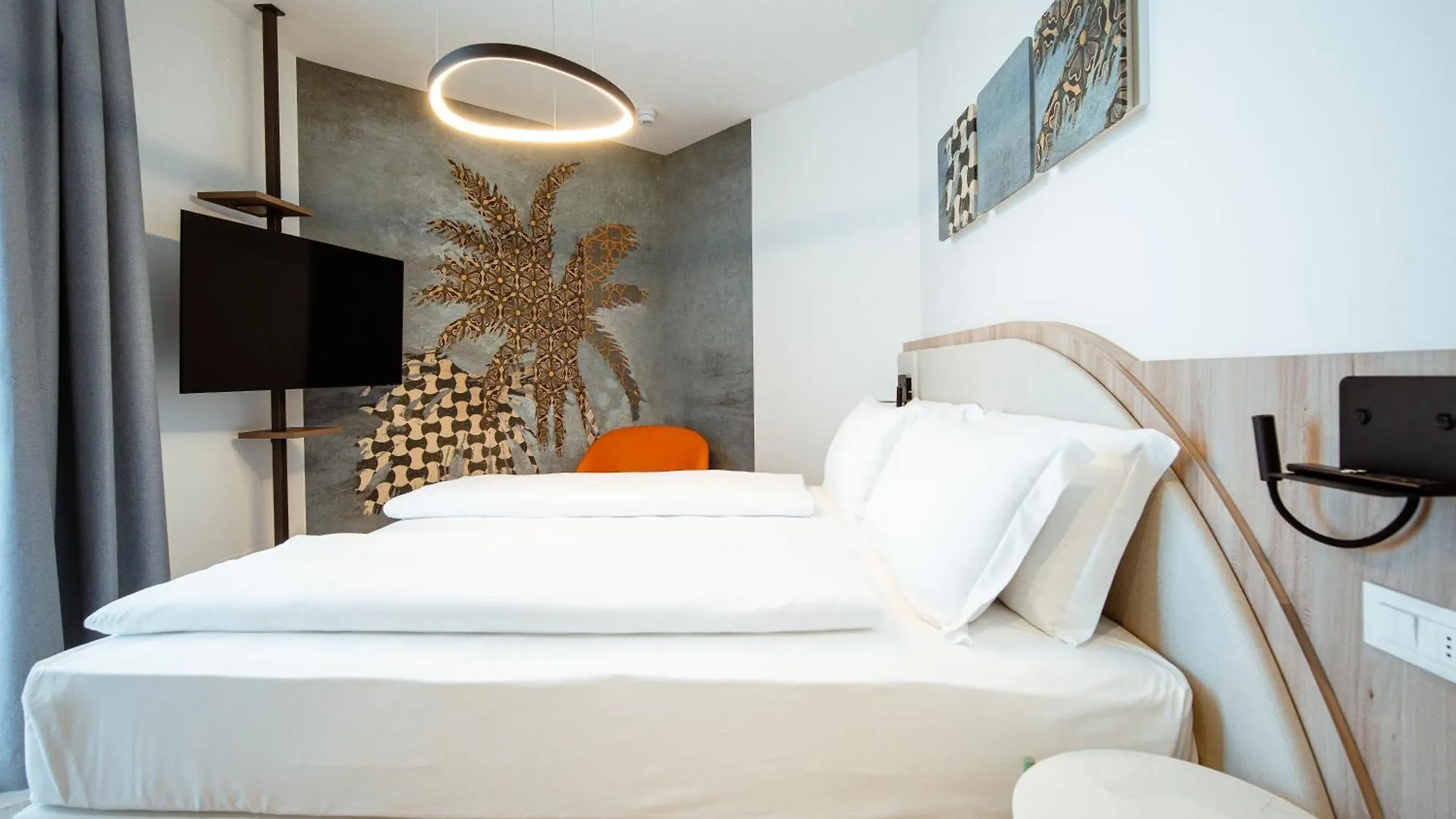 Hotel Cavalieri Palace & Suites ليدو دي يسولو